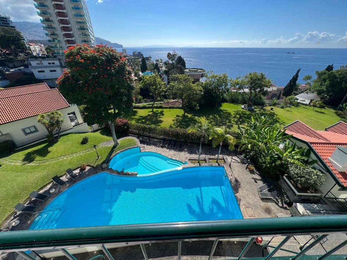 Luxury Oceanfront At Reid'S Gardens Lejlighed Funchal  Eksteriør billede
